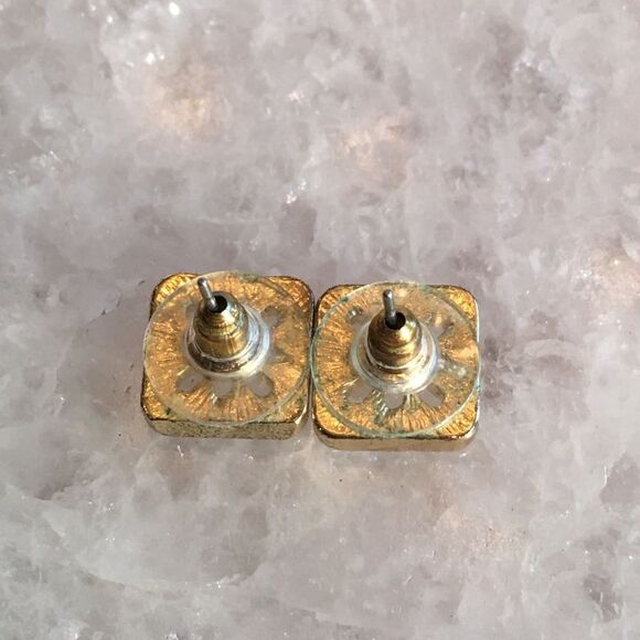 SOME PRETTY Little Earrings Bigger than a Stud! - Picture 14 of 14